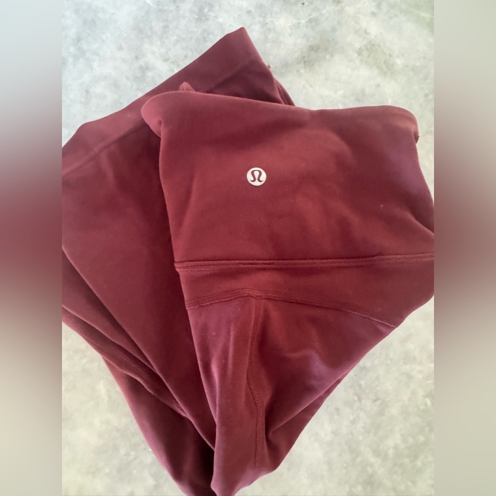Lululemon leggings Groove Nulu High-Rise Flared Pant
Short